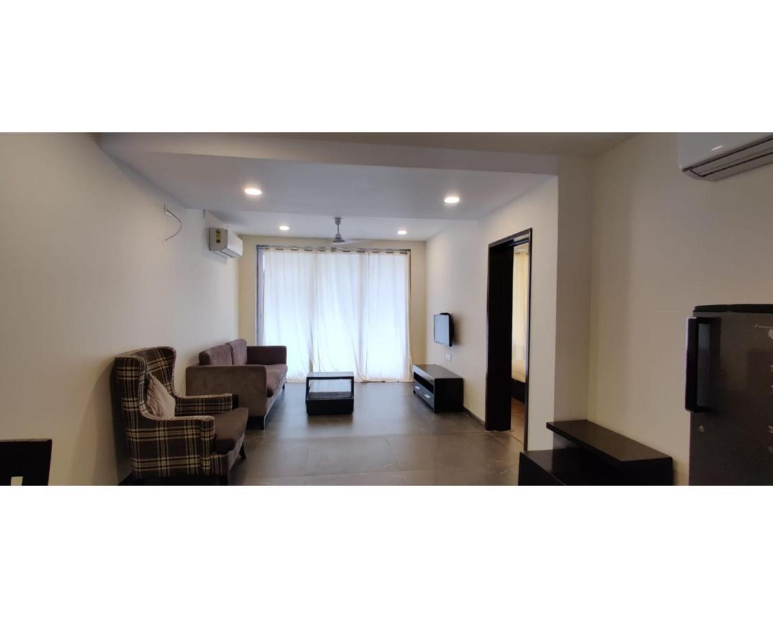 Aarju Luxurious Wave Apartment Calangute Exterior photo
