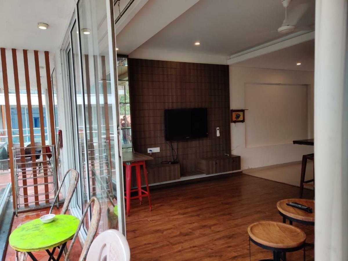 Aarju Luxurious Wave Apartment Calangute Exterior photo